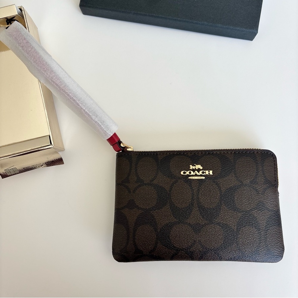 NWT Coach Signature Metallic Corner Zip Wristlet Dark Brown Red Strap - Picture 3 of 6